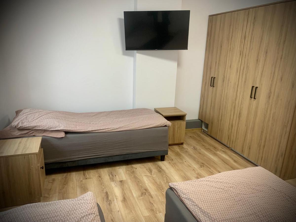 Hostel Sportowa Płońsk Buitenkant foto