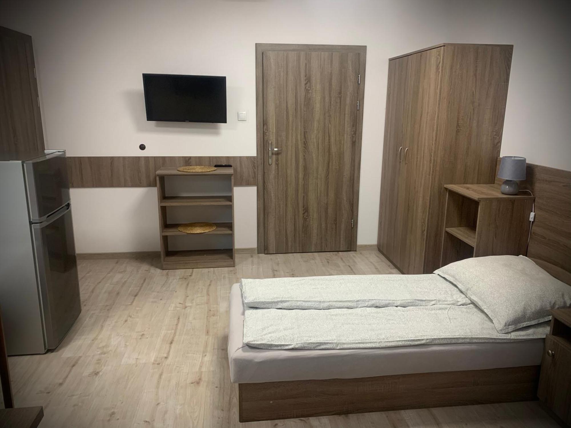 Hostel Sportowa Płońsk Kamer foto